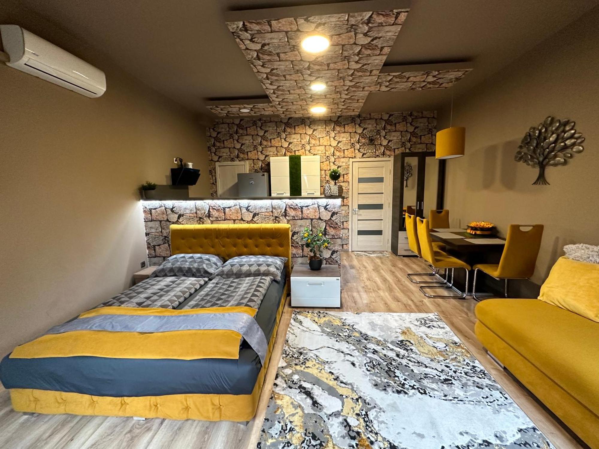 Gold Downtown Apartman Apartment Debrecen Bagian luar foto